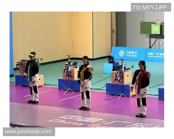 富阳足球球星崛起之路 从地方小将到国内顶级联赛的蜕变与荣耀